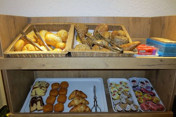 Brötchen und Gebäckauswahl